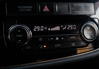 Подержанный автомобиль Mitsubishi Outlander 2012 года (11 фото)