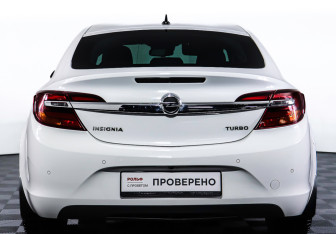 Подержанный автомобиль Opel Insignia Sedan 2014 года (12 фото)