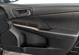 Подержанный автомобиль Toyota Camry Sedan 2015 года (24 фото)