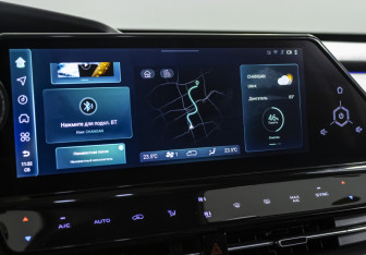 Подержанный автомобиль Changan UNI-K 2023 года (16 фото)