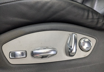 Подержанный автомобиль Porsche Cayenne 2017 года (23 фото)