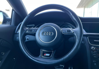 Подержанный автомобиль Audi A5 Coupe 2016 года (14 фото)