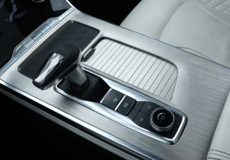 Подержанный автомобиль Exeed VX 2021 года (14 фото)