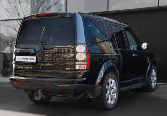Подержанный автомобиль Land Rover Discovery 2014 года (4 фото)