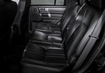 Подержанный автомобиль Land Rover Discovery 2012 года (10 фото)