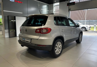 Подержанный автомобиль Volkswagen Tiguan 2010 года (4 фото)