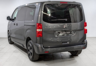 Подержанный автомобиль Citroen SpaceTourer 2021 года (7 фото)