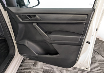 Подержанный автомобиль Volkswagen Caddy Compactvan 2020 года (25 фото)