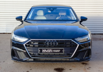 Подержанный автомобиль Audi A7 2020 года (2 фото)