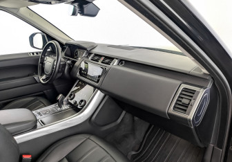 Подержанный автомобиль Land Rover Range Rover Sport 2019 года (11 фото)