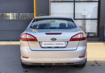 Подержанный автомобиль Ford Mondeo Sedan 2008 года (6 фото)