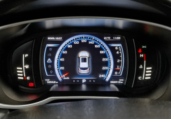 Подержанный автомобиль Geely Atlas 2021 года (16 фото)