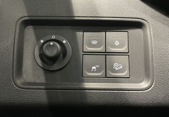 Подержанный автомобиль Renault Duster 2021 года (18 фото)