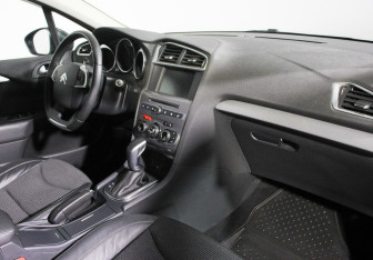 Подержанный автомобиль Citroen C4 Sedan 2021 года (6 фото)