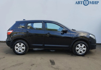Подержанный автомобиль Nissan Qashqai 2013 года (4 фото)