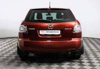 Подержанный автомобиль Mazda CX-7 2008 года (6 фото)