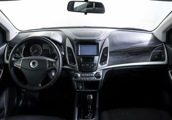 Подержанный автомобиль SsangYong Actyon 2014 года (10 фото)