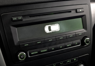 Подержанный автомобиль Skoda Yeti 2015 года (26 фото)