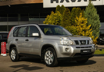 Подержанный автомобиль Nissan X-Trail 2008 года (2 фото)