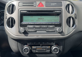 Подержанный автомобиль Volkswagen Tiguan 2010 года (15 фото)