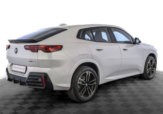 Новый BMW X2 2024 (2 фото)
