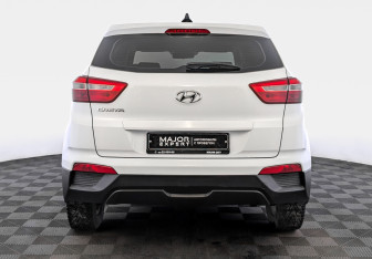 Подержанный автомобиль Hyundai Creta 2019 года (6 фото)