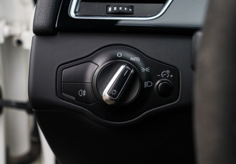 Подержанный автомобиль Audi RS 5 Coupe 2011 года (14 фото)