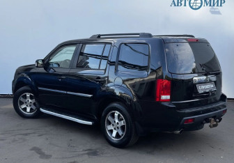 Подержанный автомобиль Honda Pilot 2008 года (7 фото)