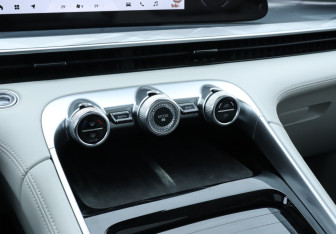 Подержанный автомобиль Exeed RX 2023 года (21 фото)