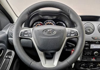 Подержанный автомобиль LADA (ВАЗ) Largus Wagon 2021 года (22 фото)