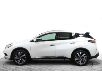 Подержанный автомобиль Nissan Murano Suv 2021 года (3 фото)