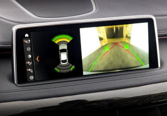 Подержанный автомобиль BMW X6 2018 года (28 фото)