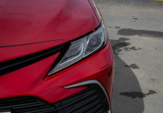 Подержанный автомобиль Toyota Camry Sedan 2021 года (15 фото)