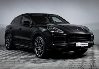 Подержанный автомобиль Porsche Cayenne 2020 года (3 фото)