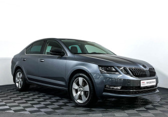 Подержанный автомобиль Skoda Octavia Liftback 2019 года (3 фото)