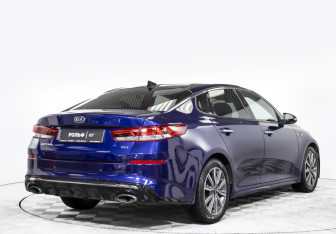 Подержанный автомобиль Kia Optima Sedan 2019 года (5 фото)