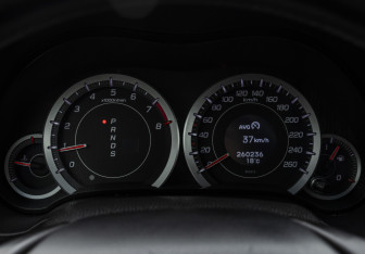 Подержанный автомобиль Honda Accord Sedan 2011 года (11 фото)