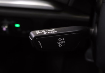 Подержанный автомобиль Audi A3 Sedan 2018 года (20 фото)