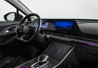 Подержанный автомобиль Omoda C5 2024 года (9 фото)