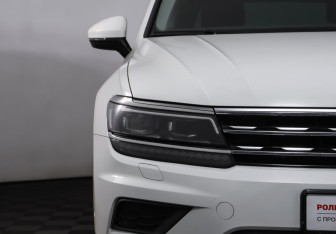 Подержанный автомобиль Volkswagen Tiguan 2017 года (24 фото)