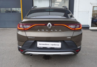Подержанный автомобиль Renault Arkana 2019 года (6 фото)