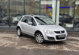 Подержанный автомобиль Suzuki SX4 Hatchback 2011 года (3 фото)