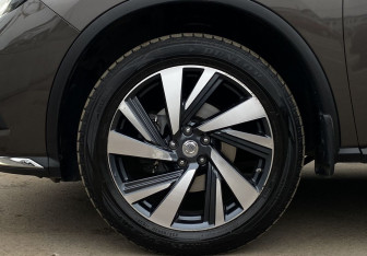Подержанный автомобиль Nissan Murano Suv 2020 года (9 фото)