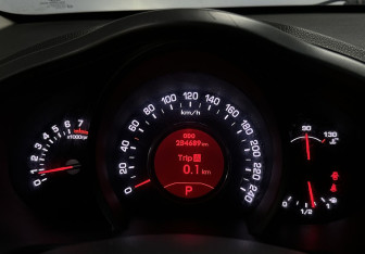 Подержанный автомобиль Kia Sportage 2013 года (12 фото)