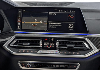 Подержанный автомобиль BMW X6 2022 года (17 фото)