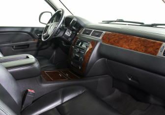 Подержанный автомобиль Chevrolet Tahoe 2012 года (7 фото)