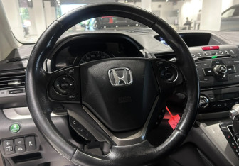 Подержанный автомобиль Honda CR-V 2013 года (9 фото)