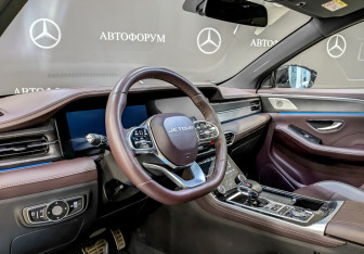 Подержанный автомобиль Jetour X90 2023 года (16 фото)