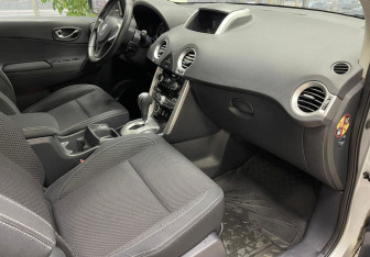 Подержанный автомобиль Renault Koleos 2012 года (10 фото)