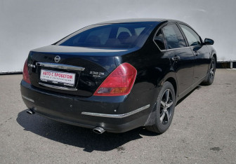 Подержанный автомобиль Nissan Teana 2007 года (5 фото)